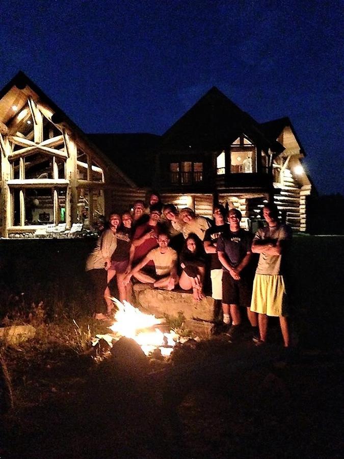 Mcdonald'S Ranch Lodge Gardiner Eksteriør bilde